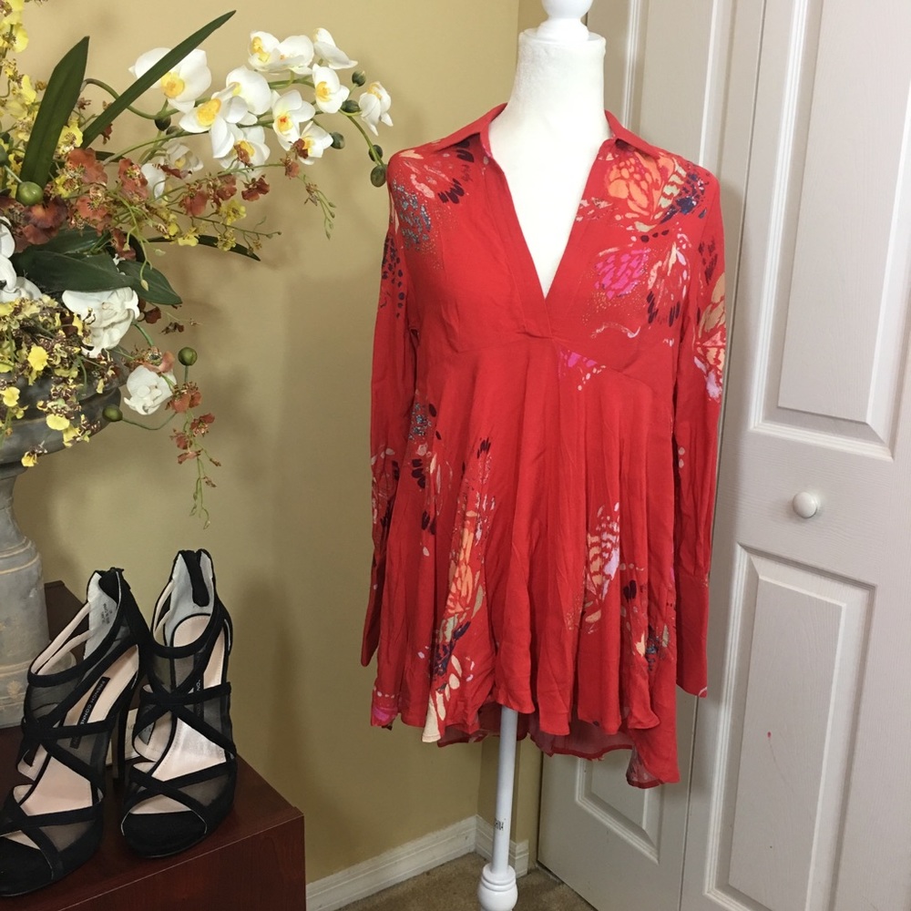 NWT FREE PEOPLE FIELD OF BUTTERFLIES FLORAL LONG SLEEVE TOP BOHO CHIC FEMININE - Picture 3 of 6